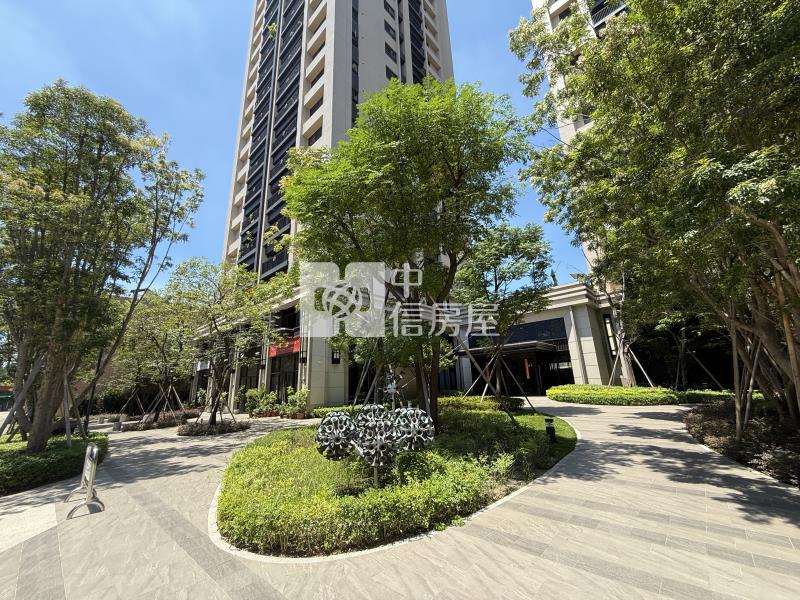 浩瀚森之道三房雙平車房屋室內格局與周邊環境