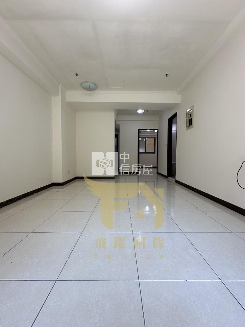 中壢市區中高樓層 1+1房 格局 採光 生活機能佳房屋室內格局與周邊環境
