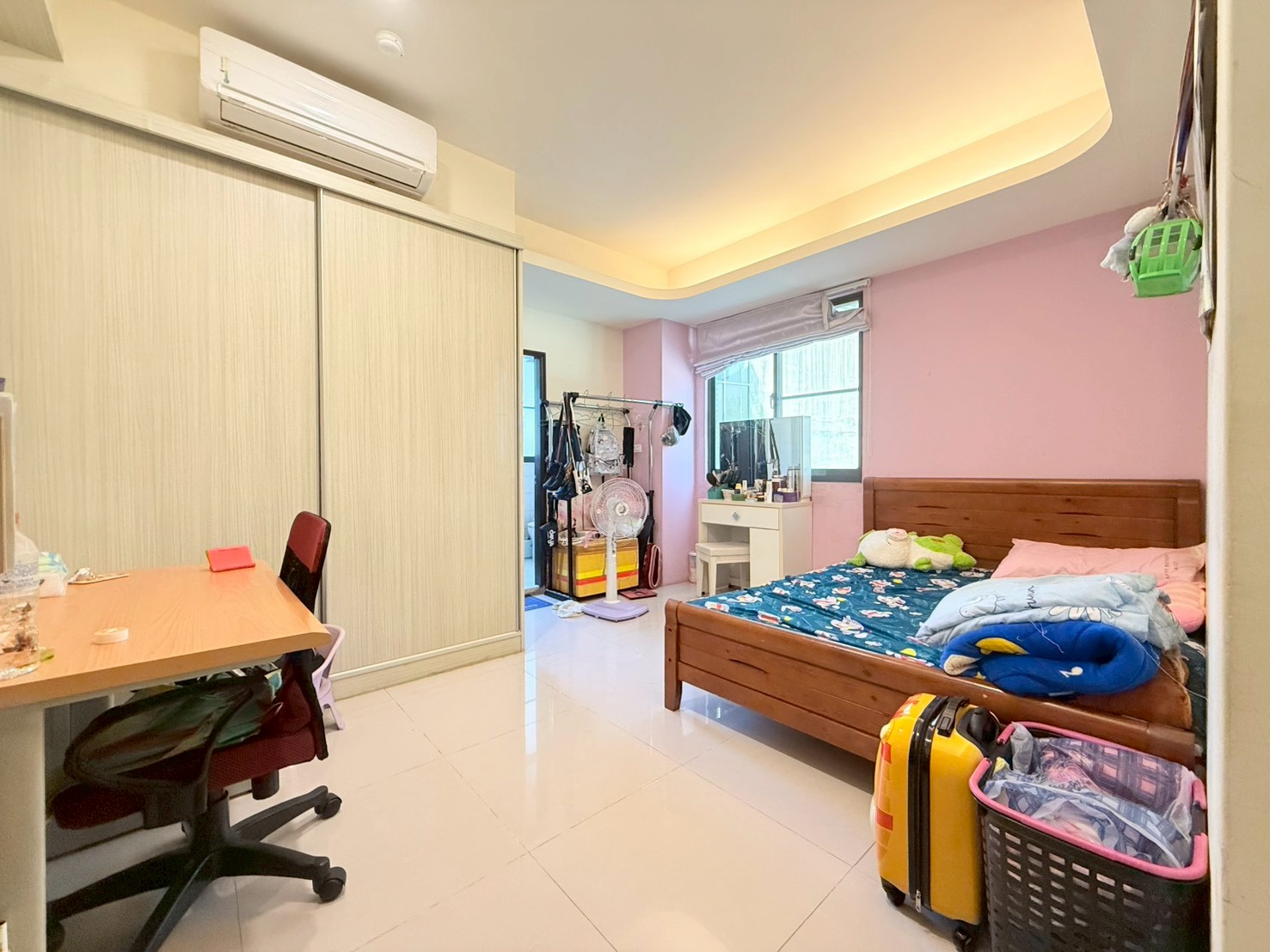 市區御寶3房平車華廈房屋室內格局與周邊環境