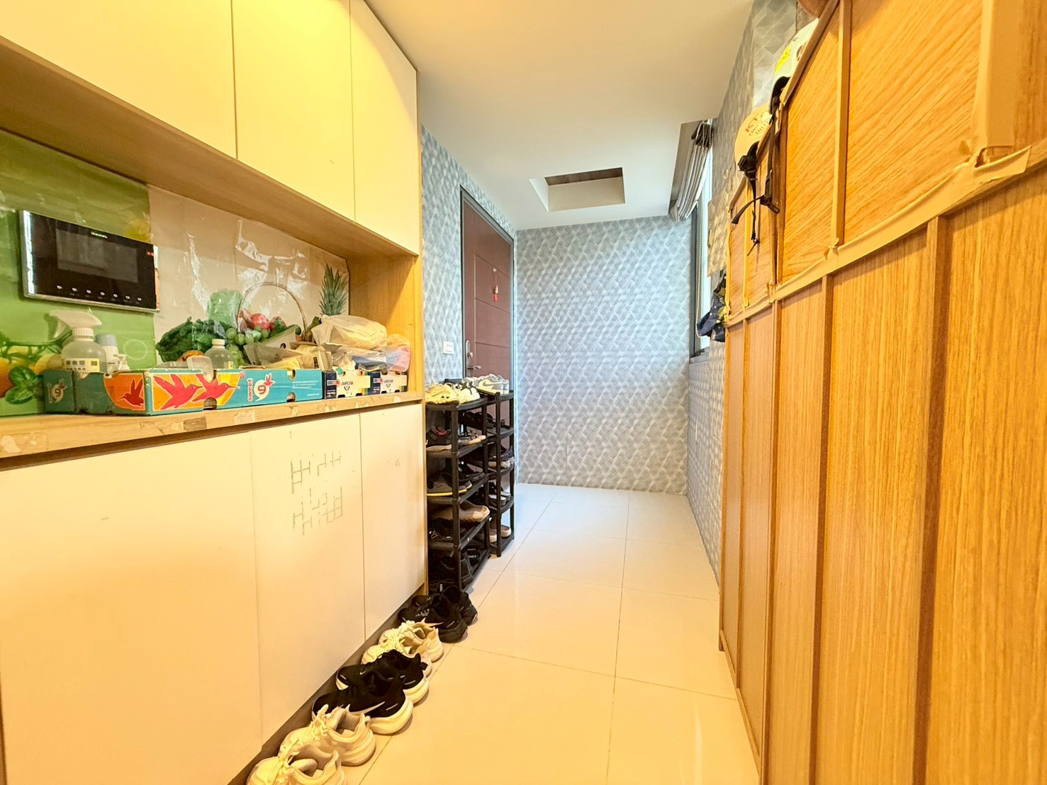 市區御寶3房平車華廈房屋室內格局與周邊環境