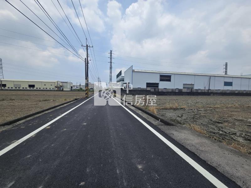 岡山嘉華產業園區臨路美農地房屋室內格局與周邊環境