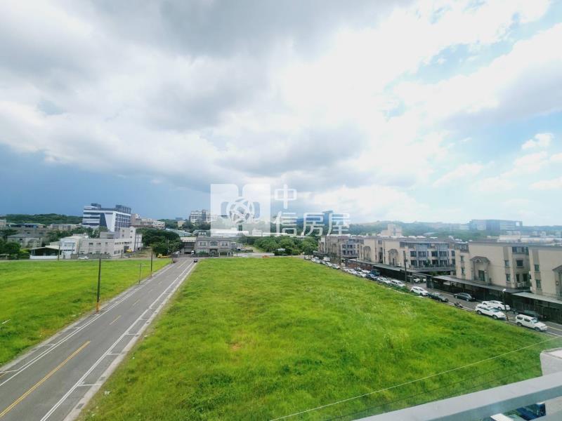 南勢重劃區大地坪3車美別墅房屋室內格局與周邊環境