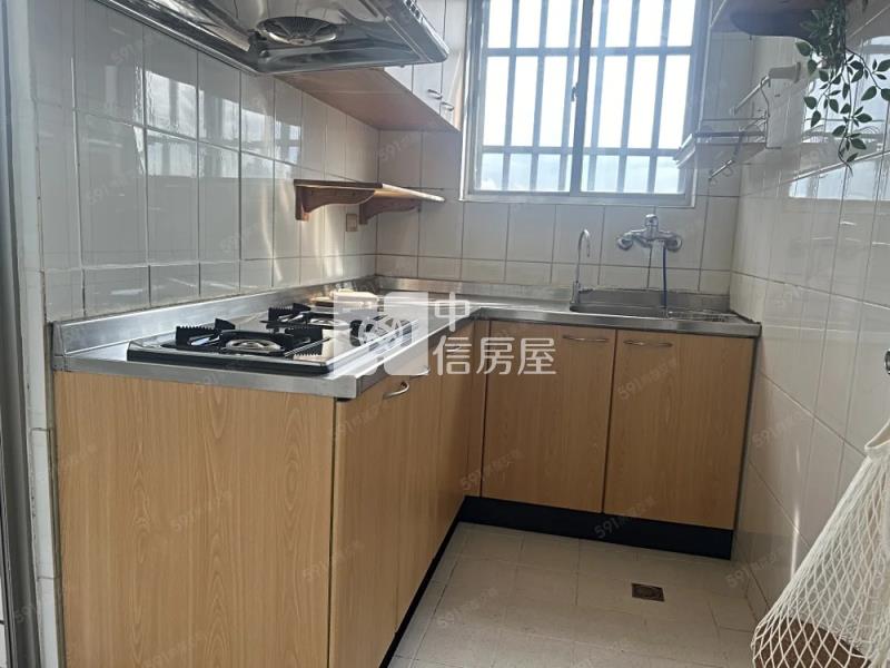 6U54轟動天廈*專任*竹北超值三室車房屋室內格局與周邊環境