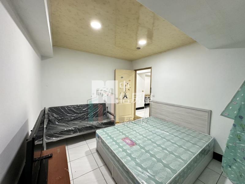 【豐禾】健行科大電梯大套房房屋室內格局與周邊環境