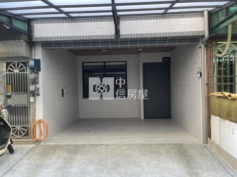 岡山空軍醫院車庫美透天房屋室內格局與周邊環境