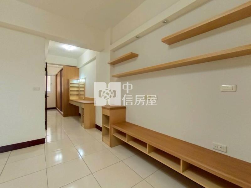 民雄秀林國小旁車墅房屋室內格局與周邊環境