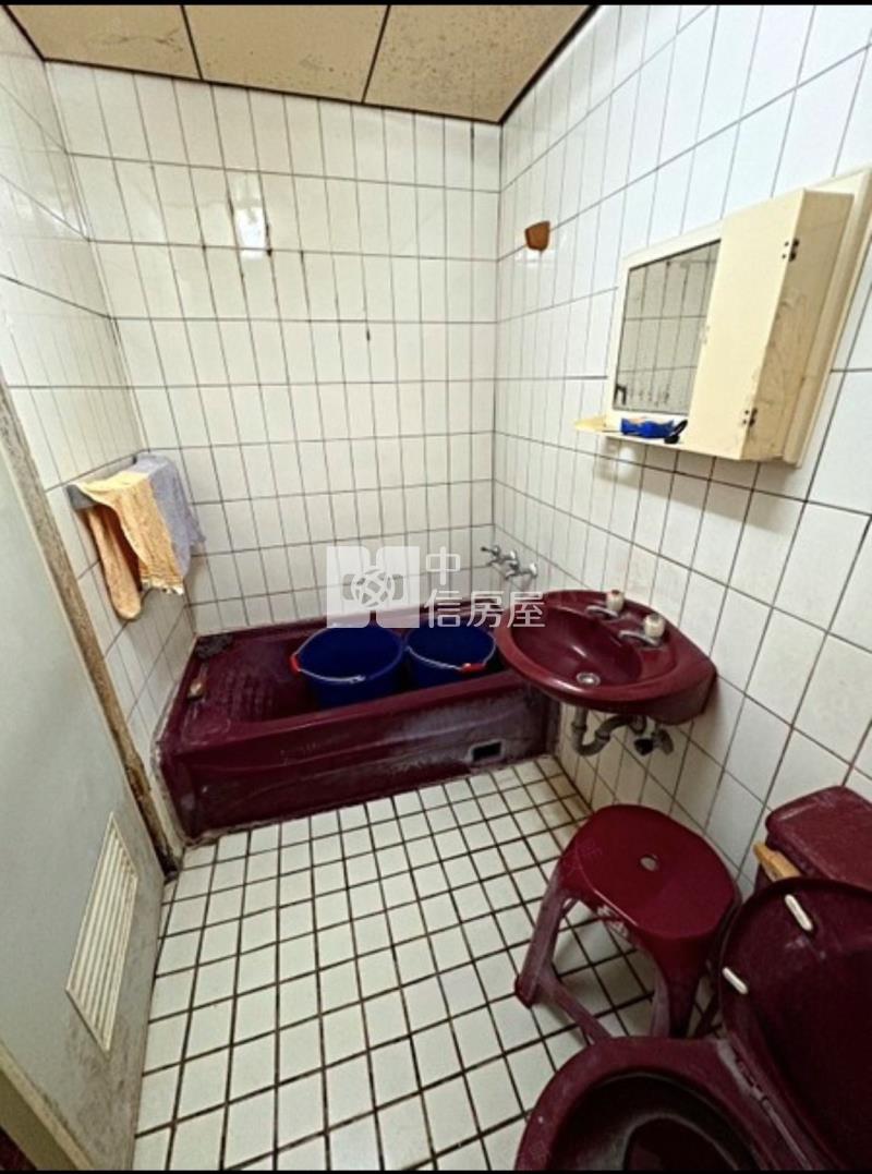塗城旁戰亂風大整理透天房屋室內格局與周邊環境