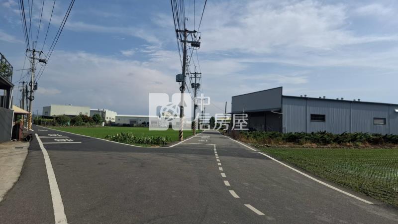霧峰近中投雙臨路建地房屋室內格局與周邊環境