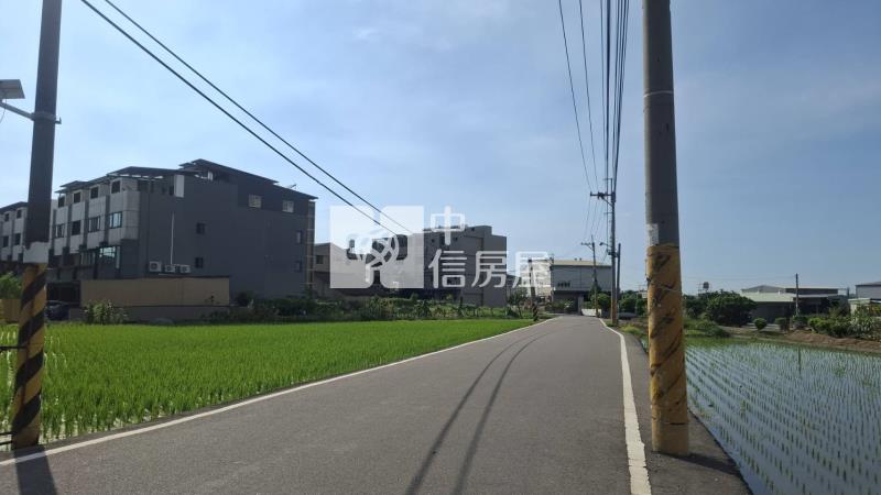 霧峰近中投雙臨路建地房屋室內格局與周邊環境