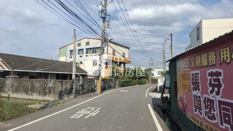 霧峰近中投雙臨路建地房屋室內格局與周邊環境