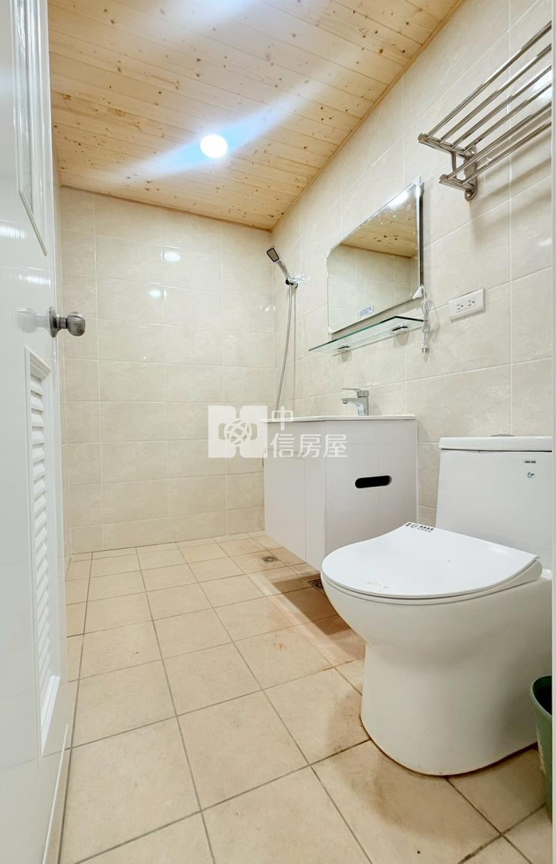 內新市場3房+休旅車位房屋室內格局與周邊環境