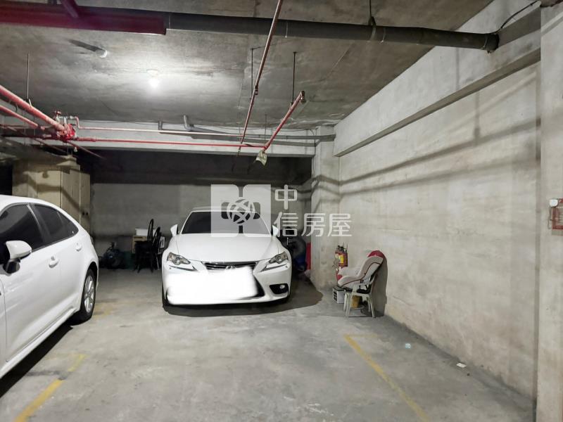 近SOGO忠福黃昏市場交流道旁4房+輪抽車位房屋室內格局與周邊環境