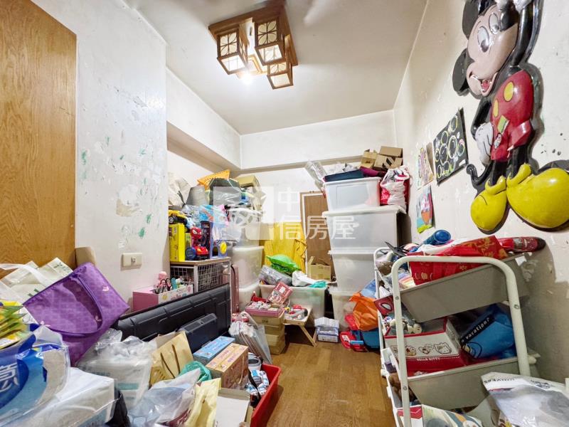 近SOGO忠福黃昏市場交流道旁4房+輪抽車位房屋室內格局與周邊環境