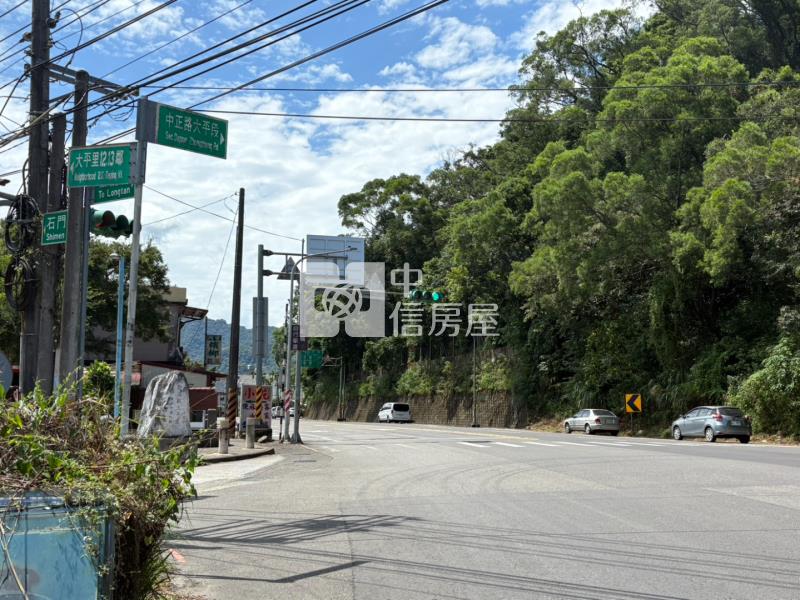 石門三坑國小｜大平活動中心｜永平路116巷285號旁小農地房屋室內格局與周邊環境