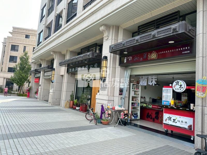 高鐵特區文武百市賺錢樓店房屋室內格局與周邊環境