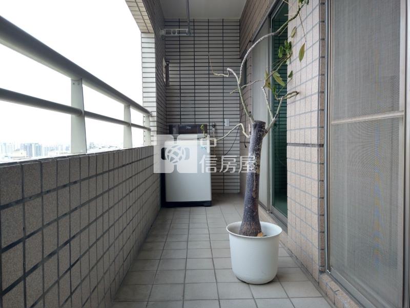 獅甲捷運稀有景觀美2房房屋室內格局與周邊環境