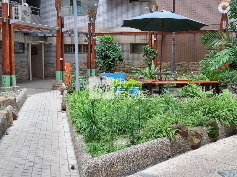 獅甲捷運稀有景觀美2房房屋室內格局與周邊環境