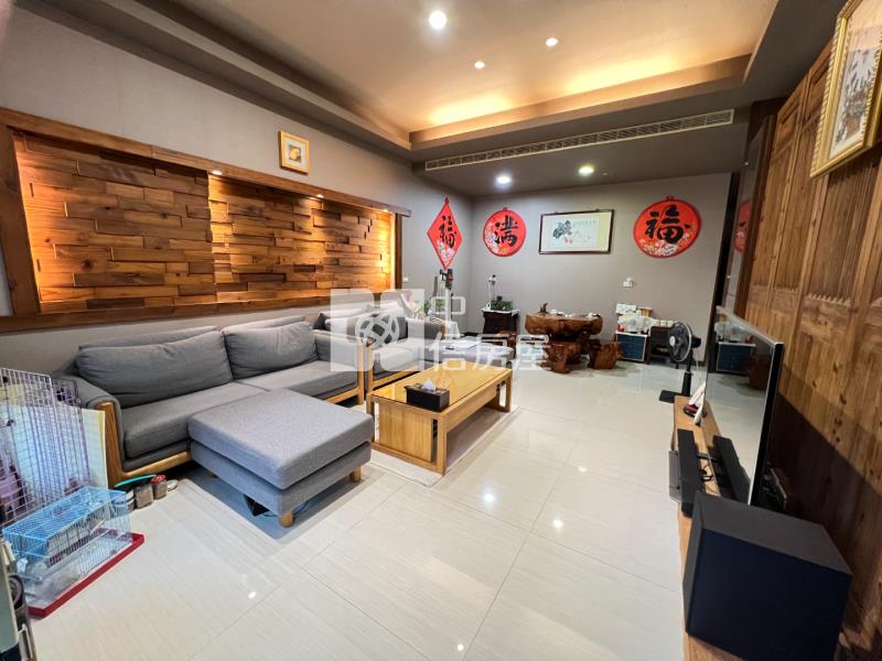 新竹13米寬美式庭院豪華別墅房屋室內格局與周邊環境