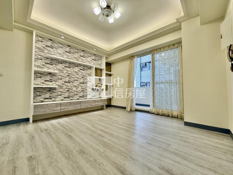 中興商圈入門大玄關視野無遮蔽｜低總價大3房直達車位房屋室內格局與周邊環境