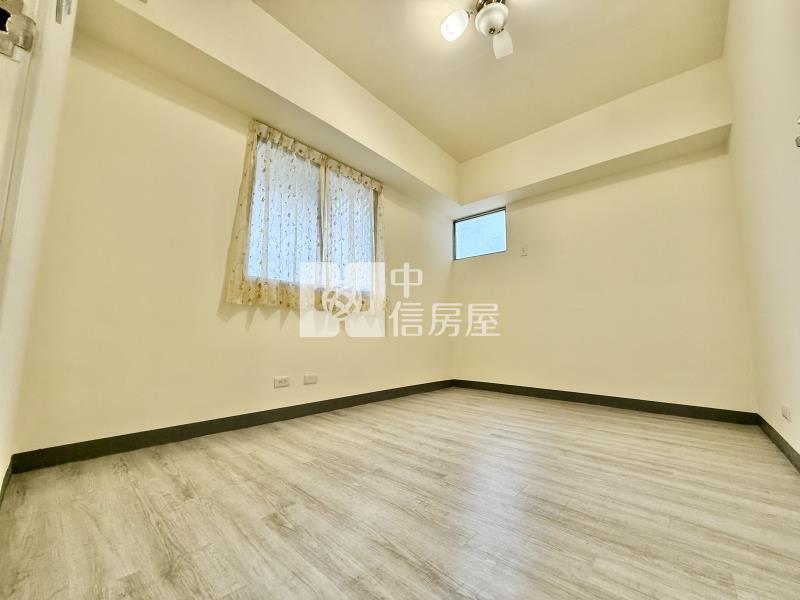 中興商圈入門大玄關視野無遮蔽｜低總價大3房直達車位房屋室內格局與周邊環境