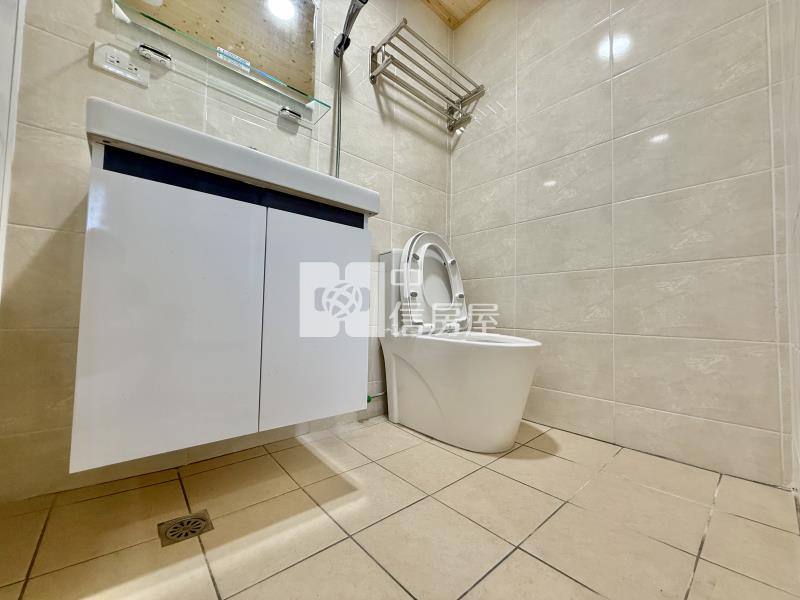 中興商圈入門大玄關視野無遮蔽｜低總價大3房直達車位房屋室內格局與周邊環境