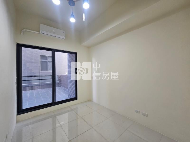 雲世代露台2房車房屋室內格局與周邊環境