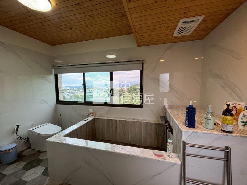 龍科旁百萬庭院別墅房屋室內格局與周邊環境