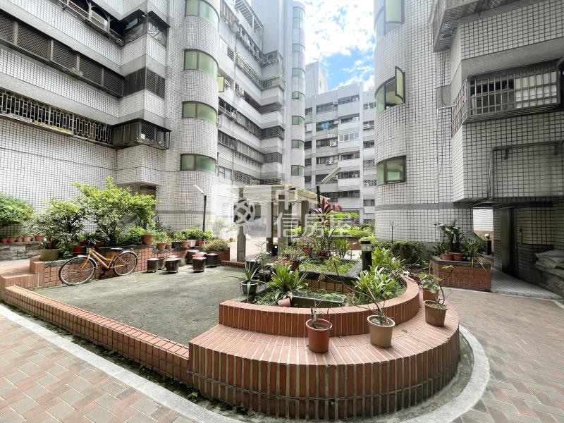 大漢天下三房車位房屋室內格局與周邊環境