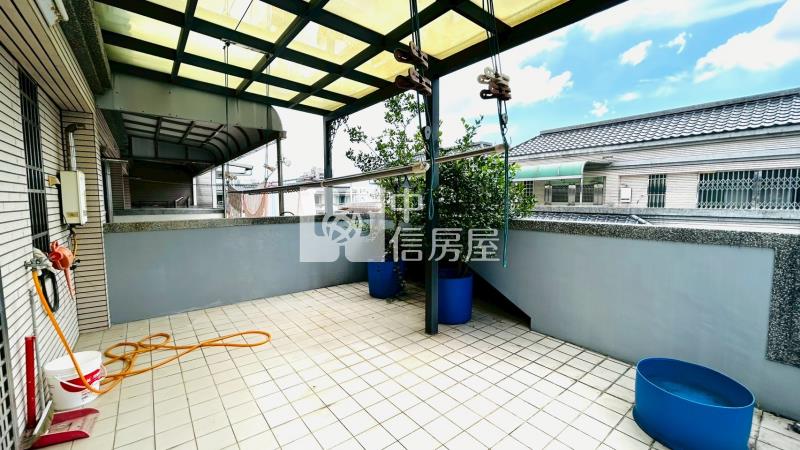 陳平一街雙透天面寬別墅房屋室內格局與周邊環境