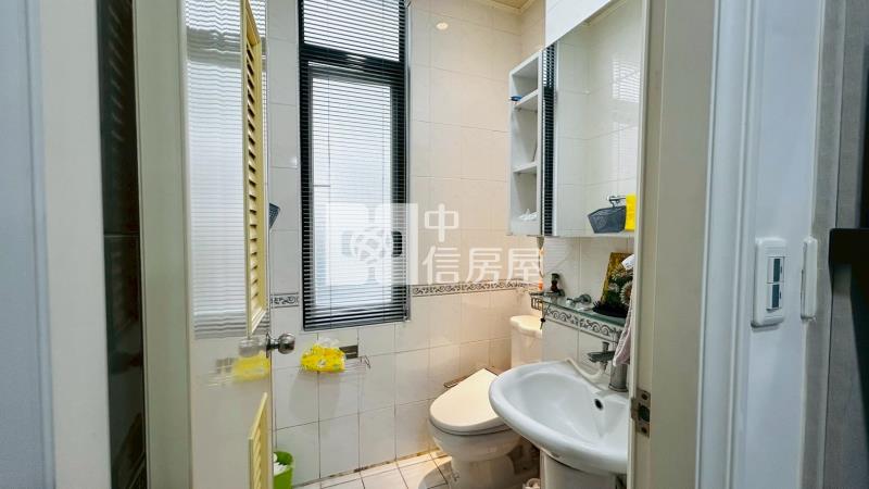 陳平一街雙透天面寬別墅房屋室內格局與周邊環境