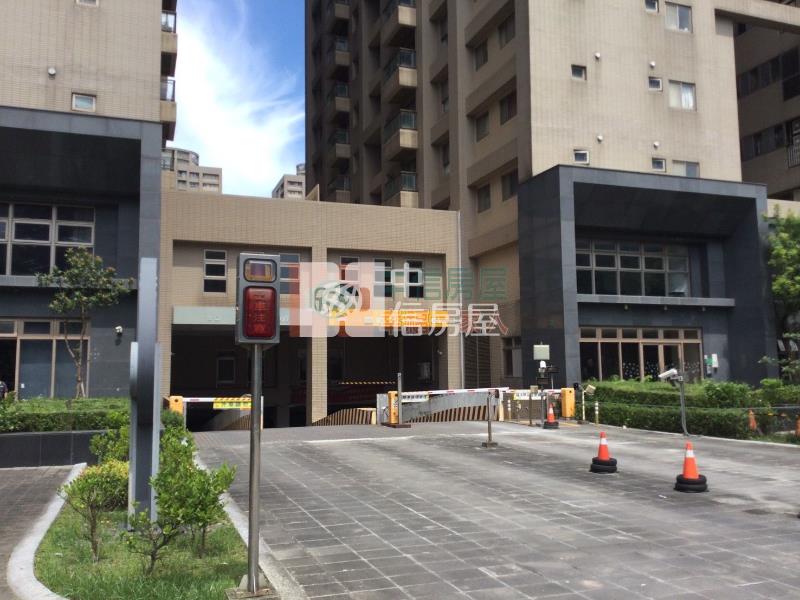 皇翔歡喜城高樓2+1房加車位房屋室內格局與周邊環境