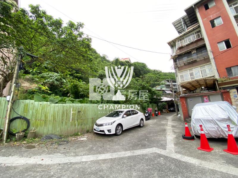 【冠軍】西定國小旁建地(住一)房屋室內格局與周邊環境