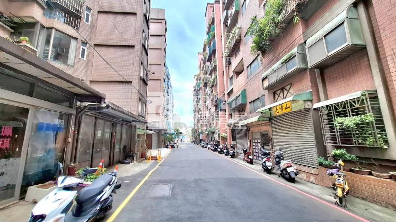 楊梅埔心電梯美3房房屋室內格局與周邊環境
