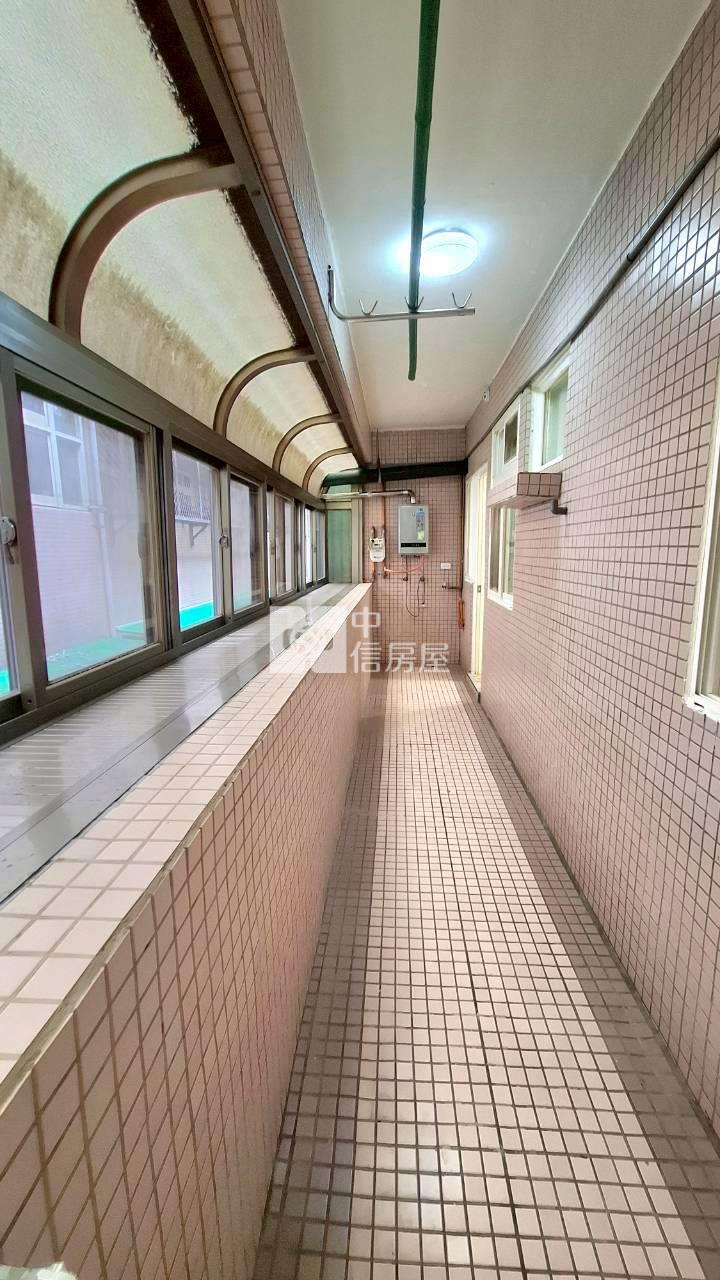 楊梅埔心電梯美3房房屋室內格局與周邊環境