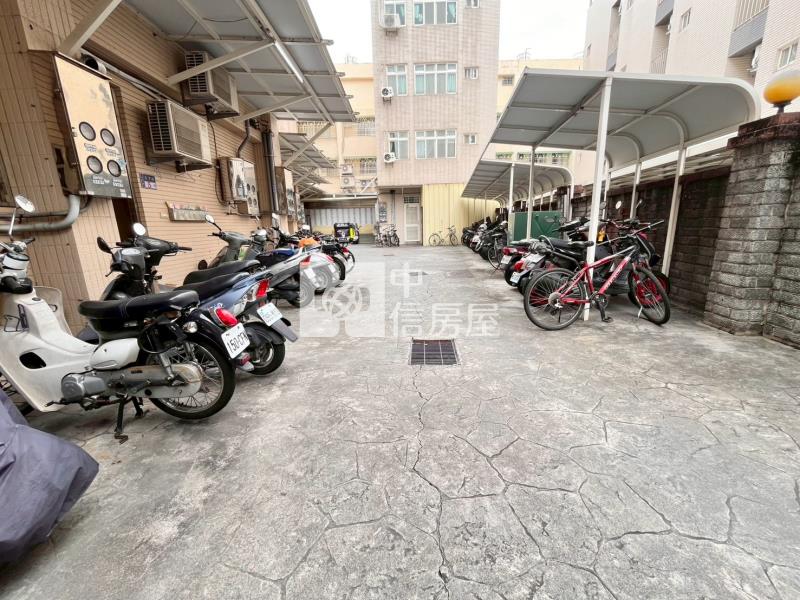 斗六雲科大金店面+6套房房屋室內格局與周邊環境