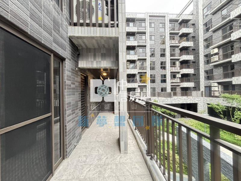 【新夢想】月沐青1三露台雙浴便宜2大房車房屋室內格局與周邊環境