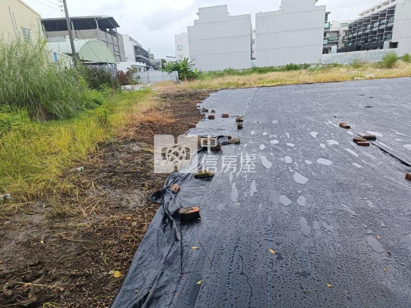 高雄市湖內區文賢國小市埸用地房屋室內格局與周邊環境
