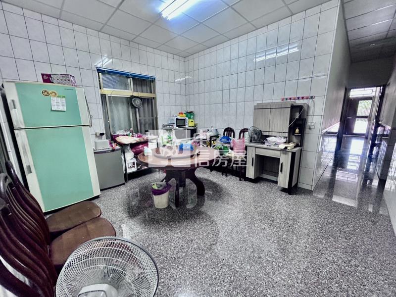黎新全整合法農舍房屋室內格局與周邊環境