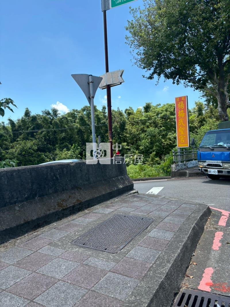 楊梅縱貫路旁都計農地房屋室內格局與周邊環境