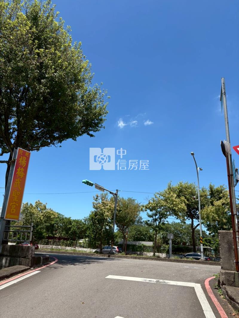 楊梅縱貫路旁都計農地房屋室內格局與周邊環境
