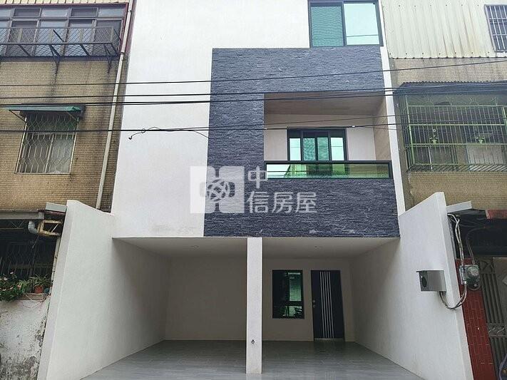 龍潭逸園雙車位整新透天房屋室內格局與周邊環境