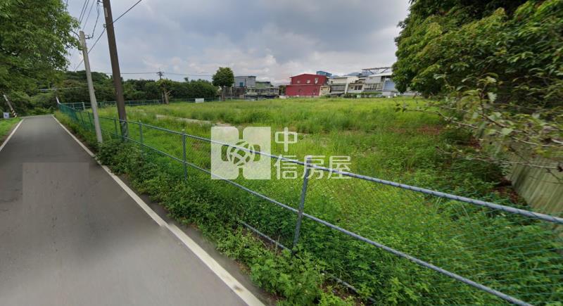 近美華國小雙邊臨路美農地房屋室內格局與周邊環境