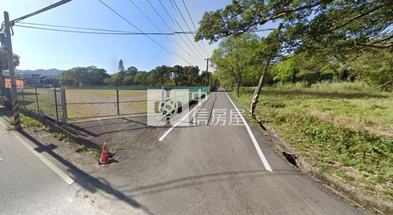 近美華國小雙邊臨路美農地房屋室內格局與周邊環境