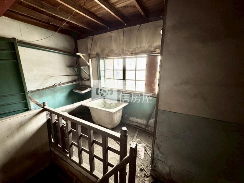 中國醫商一建地透天｜改套收租聖品房屋室內格局與周邊環境