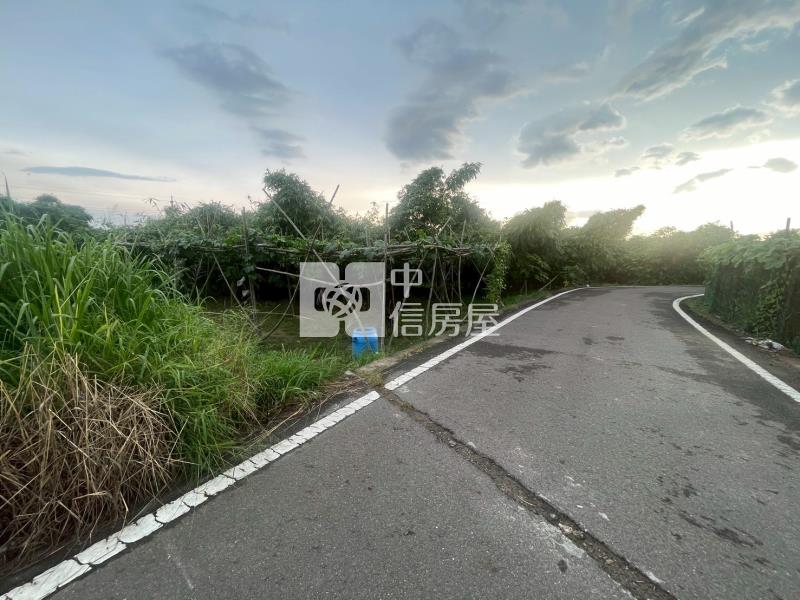 專-歸仁崙頂有臨路1分美農地房屋室內格局與周邊環境