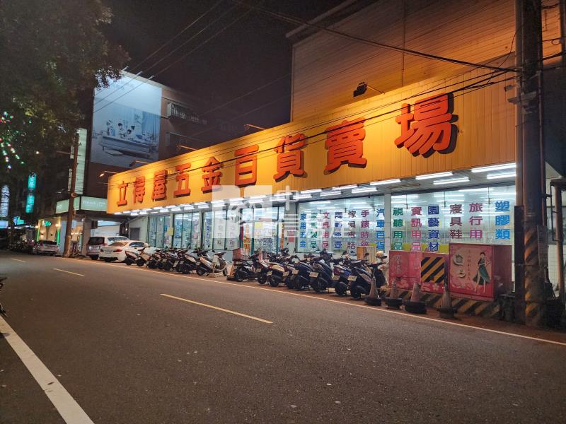 中原苑電梯美大套房房屋室內格局與周邊環境