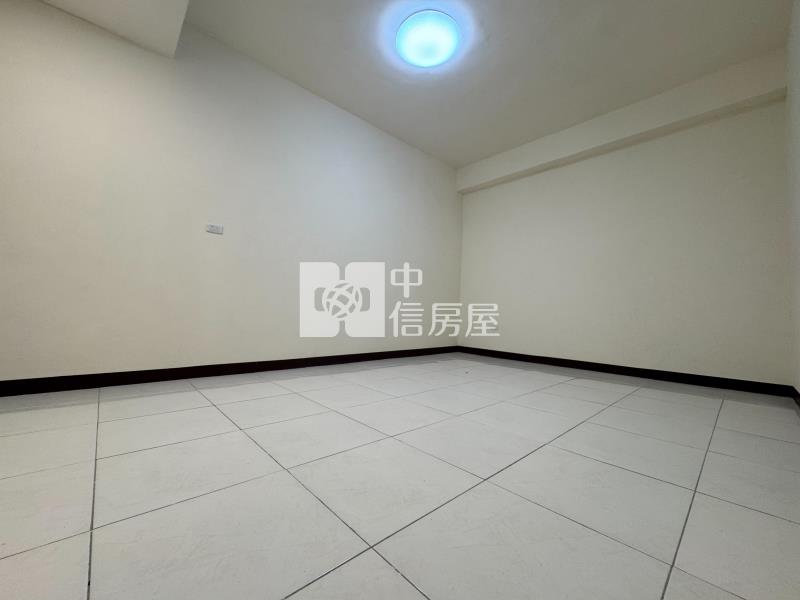 大里工業區大面寬透天房屋室內格局與周邊環境