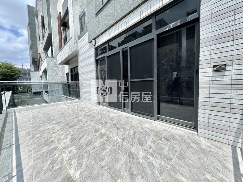 北屯十期全新角間臨路四車電梯別墅房屋室內格局與周邊環境