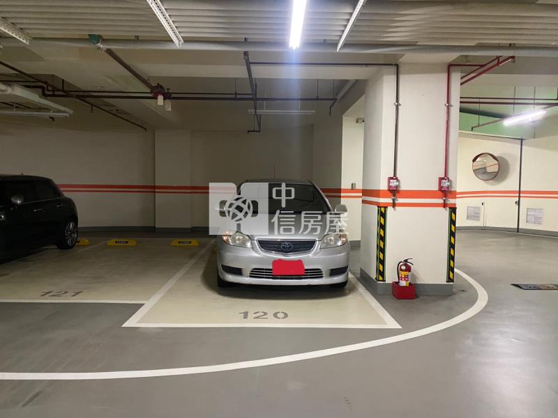 僑泰高工商圈輕屋齡1+1房大平車房屋室內格局與周邊環境