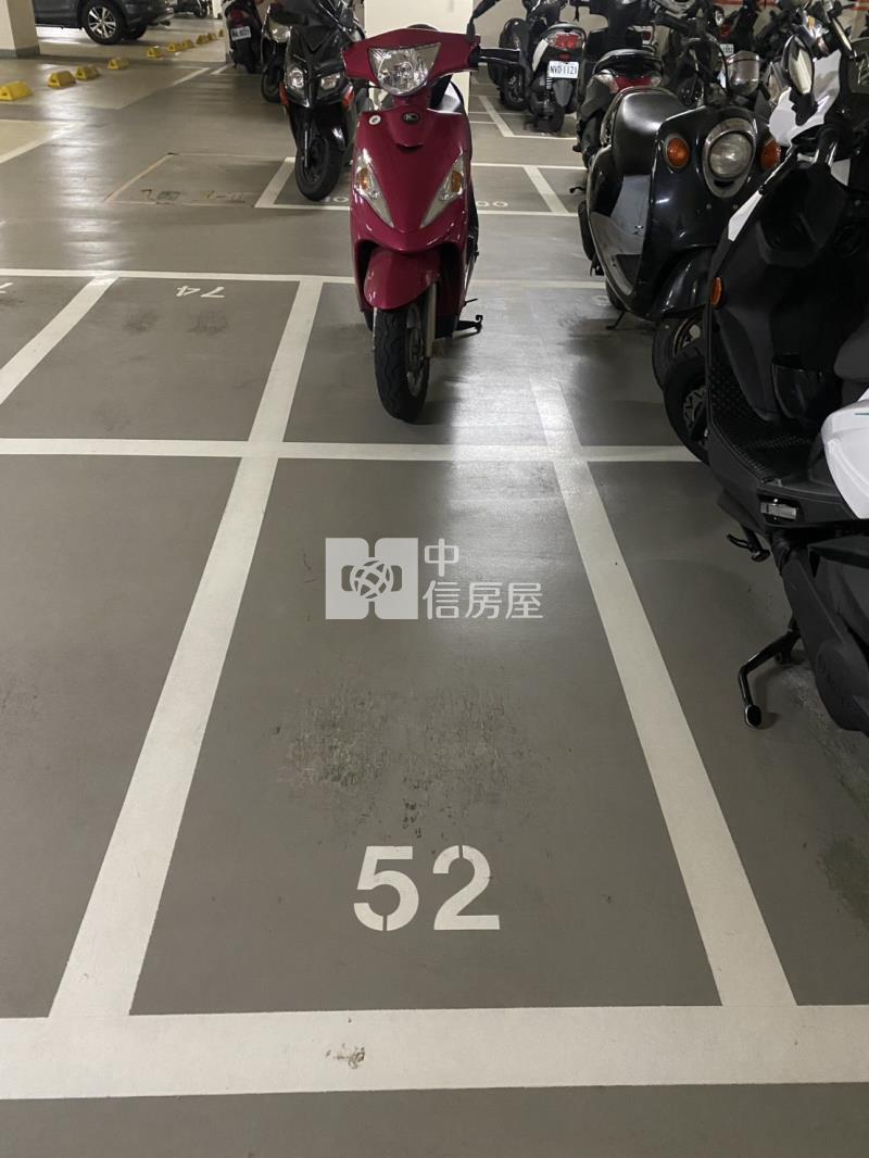 僑泰高工商圈輕屋齡1+1房大平車房屋室內格局與周邊環境